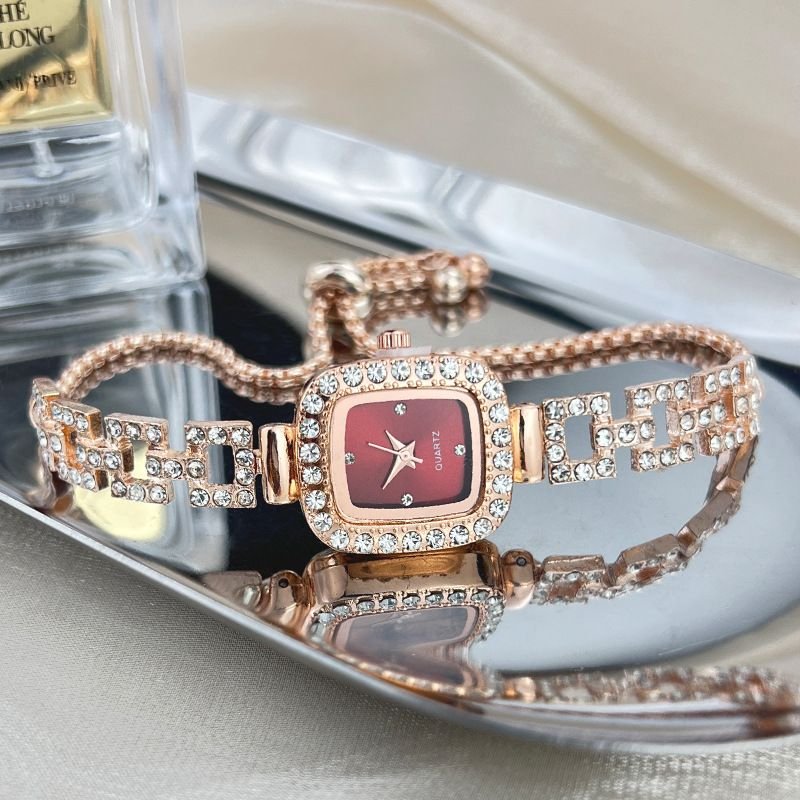 Women Fashion Square Dial Diamond Pull-Out Bracelet Watch