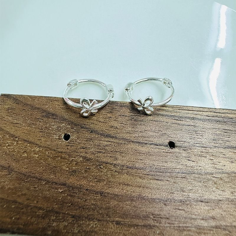 Women Simple Sterling Silver Sweet Hollow Bow Earrings