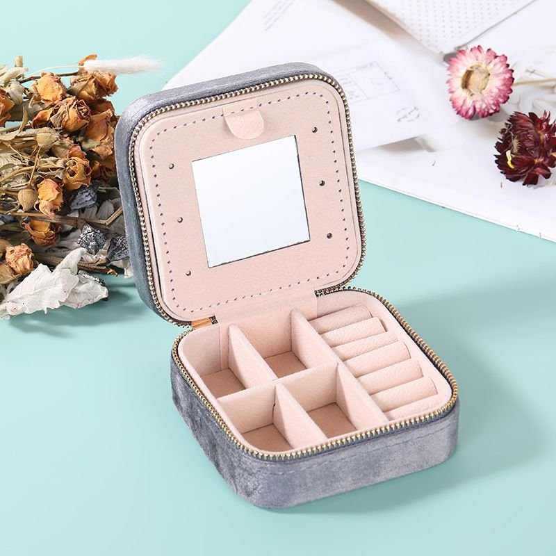 Simple Travel Portable Flannel Jewelry Packaging Box