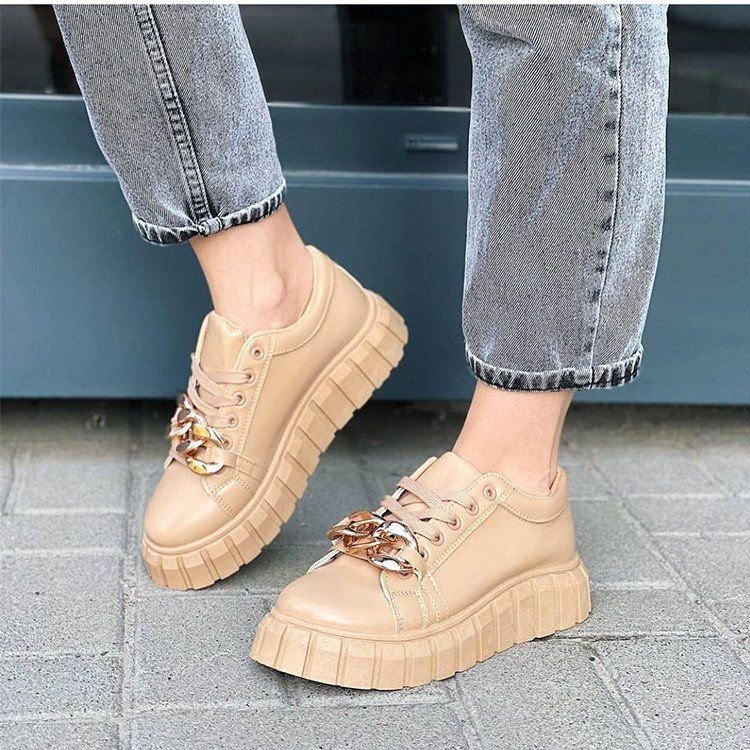 Plus Size Women Fashionable Solid Color Chain Thick Bottom Sneaker