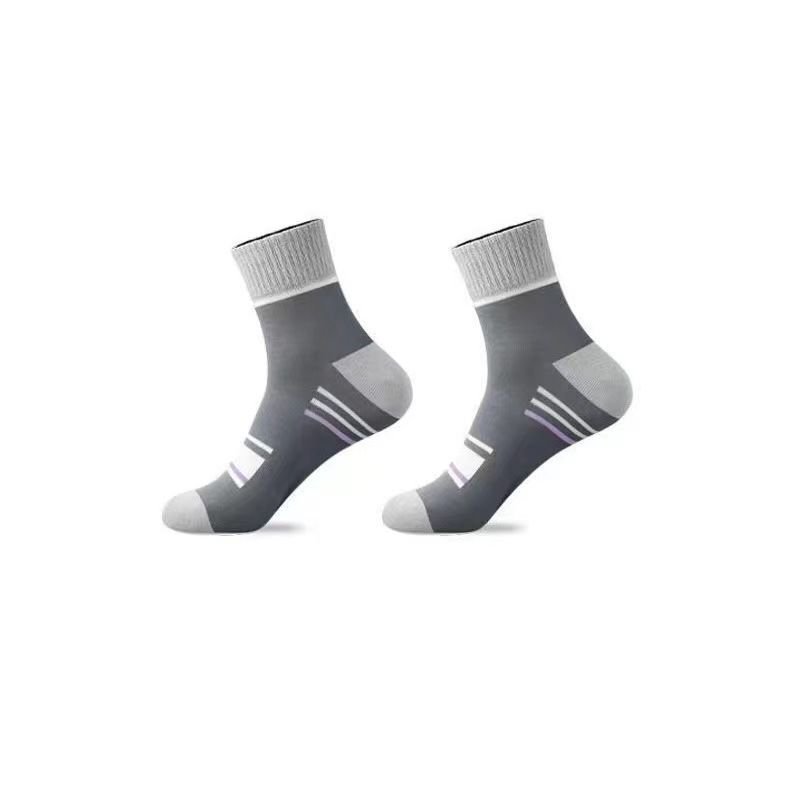 Men Simple Color Matching Stripe Sweat-Absorbent Breathable Tube Socks