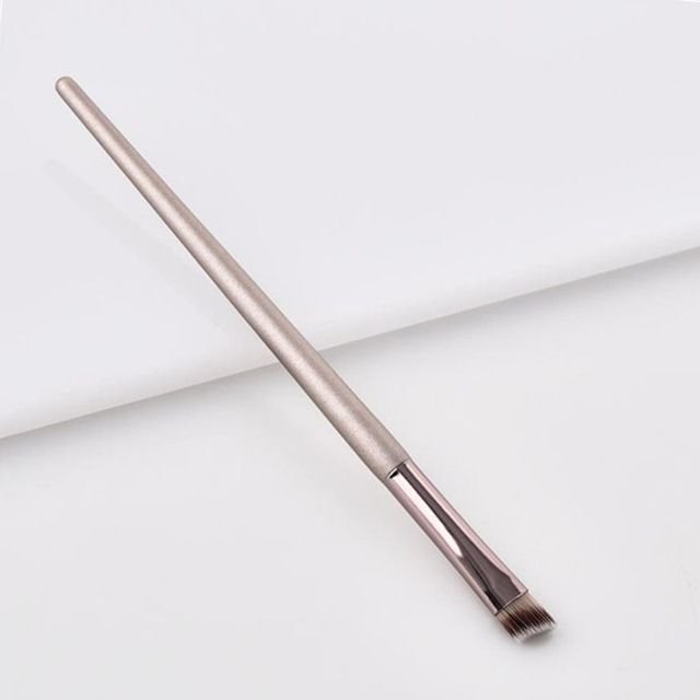 Champagne Wooden Handle Beauty Tools Makeup Brush